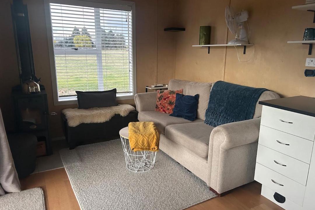 Photo of Livingroom in Alexandra