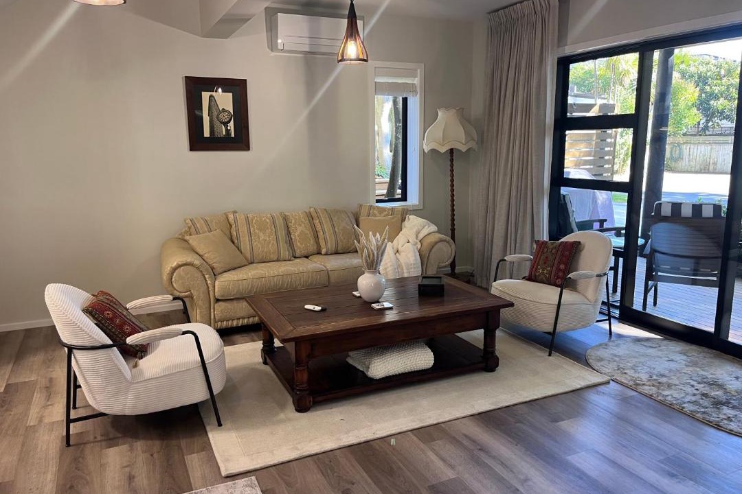 Photo of Livingroom in Hospital Hill