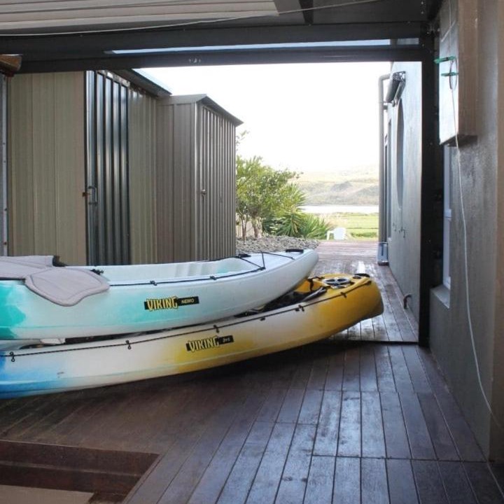 Photo of Others in Raglan