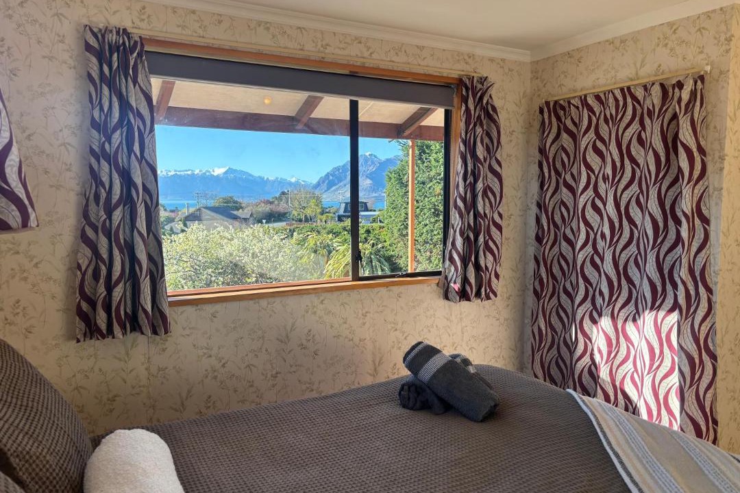 Photo of Bedroom in Lake Hawea