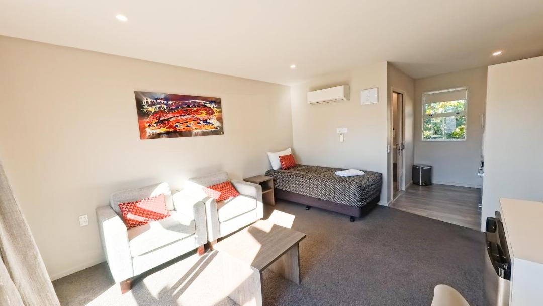 Photo of Others in Starvation Hill