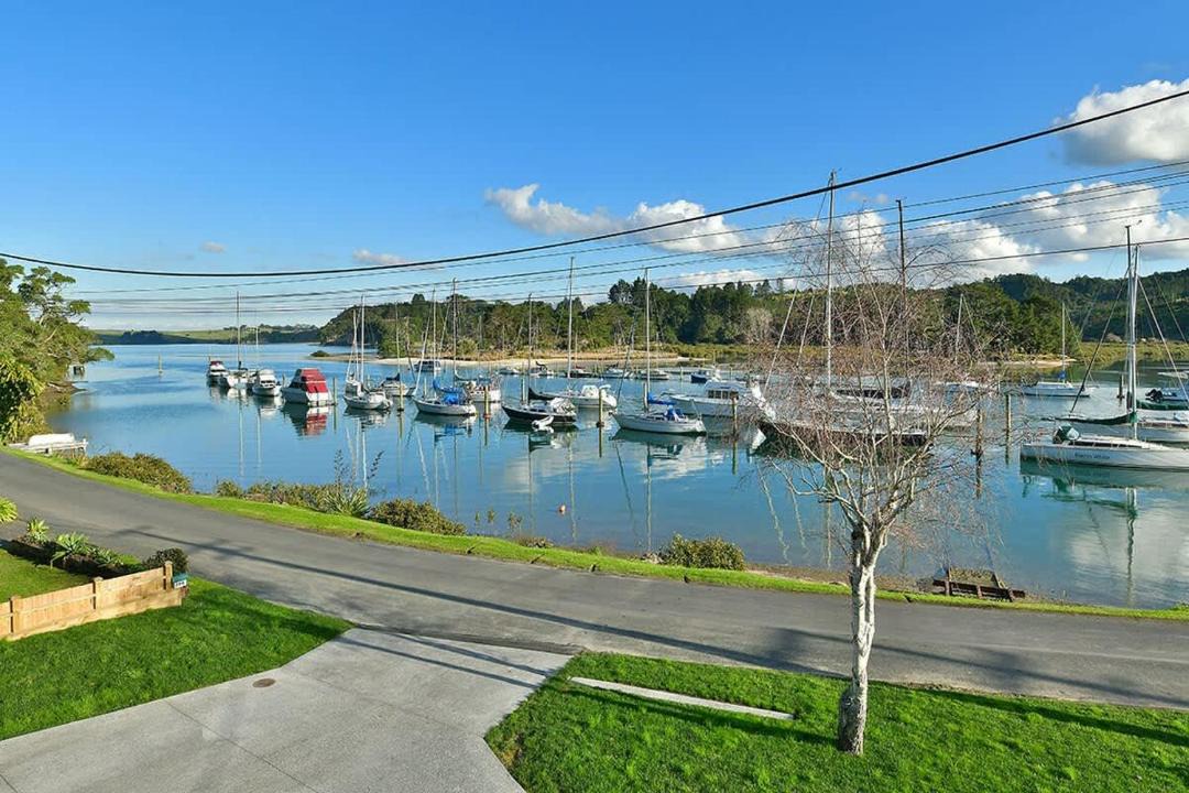 Photo of Others in Arkles Bay