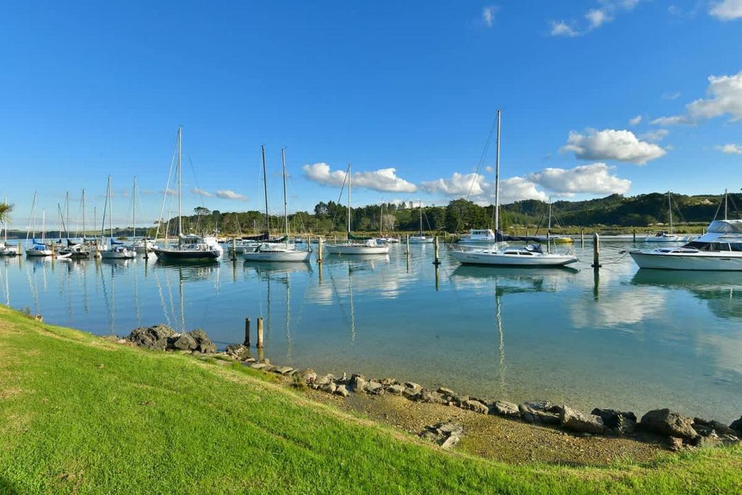 Photo of Others in Arkles Bay