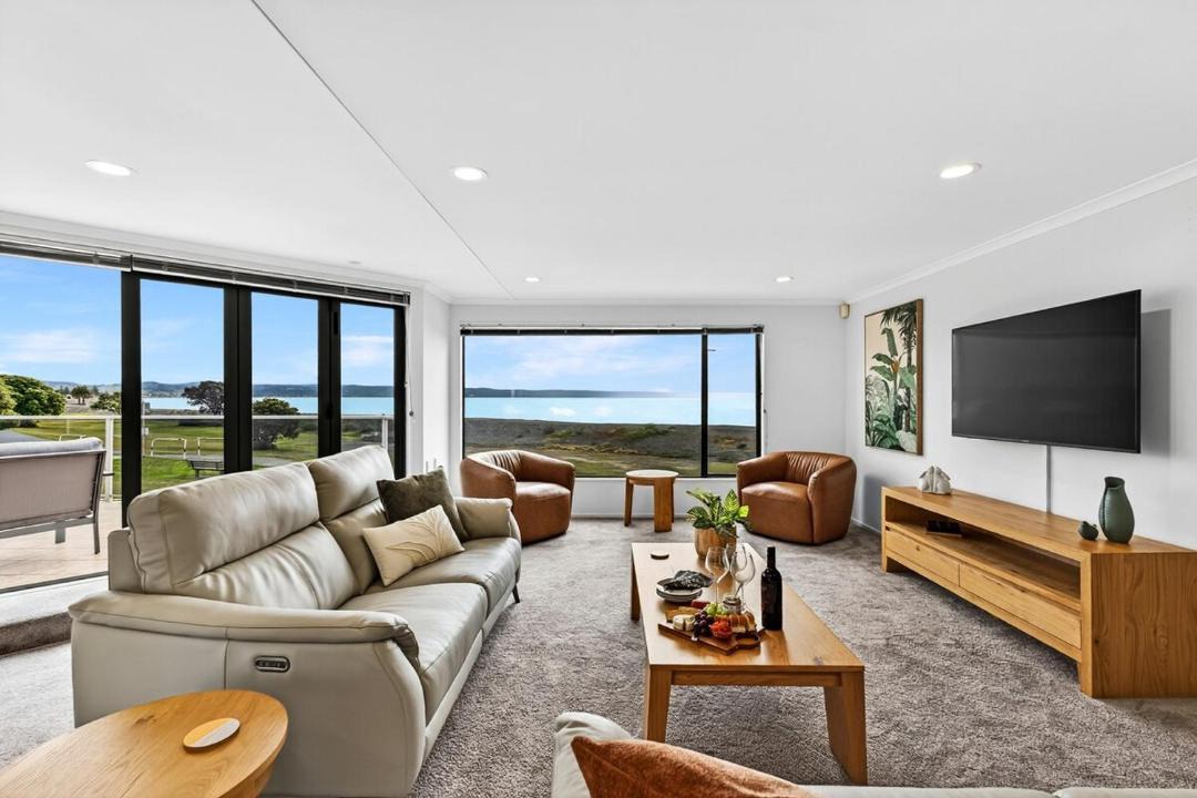 Photo of Livingroom in Westshore