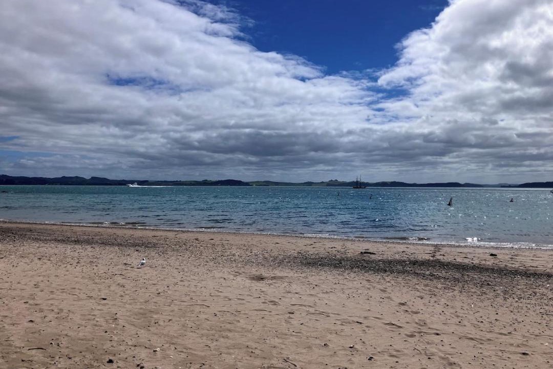 Photo of Others in Russell