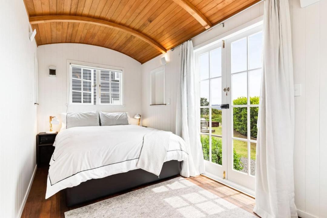 Photo of Bedroom in Tawharanui
