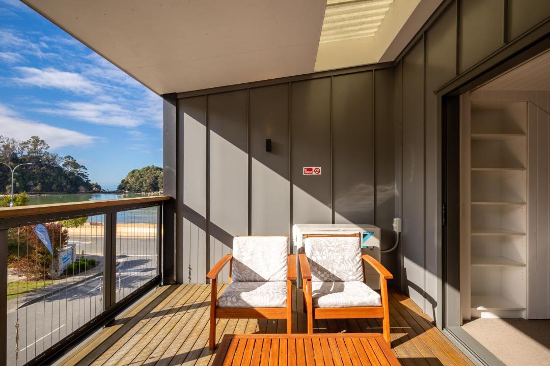Photo of Others in Ngaio Bay