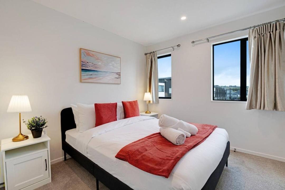 Photo of Bedroom in Flat Bush