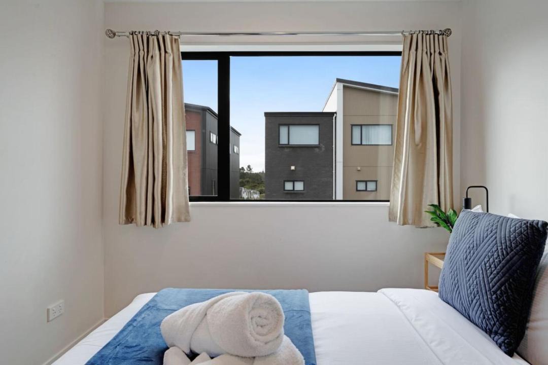 Photo of Bedroom in Flat Bush