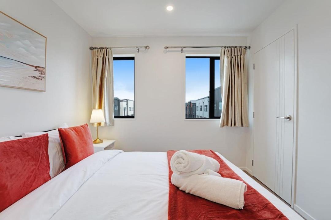 Photo of Bedroom in Flat Bush