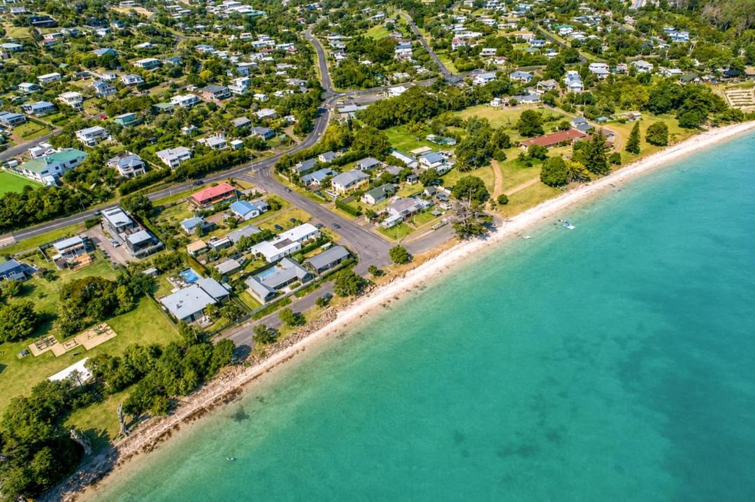 Photo of Others in Surfdale