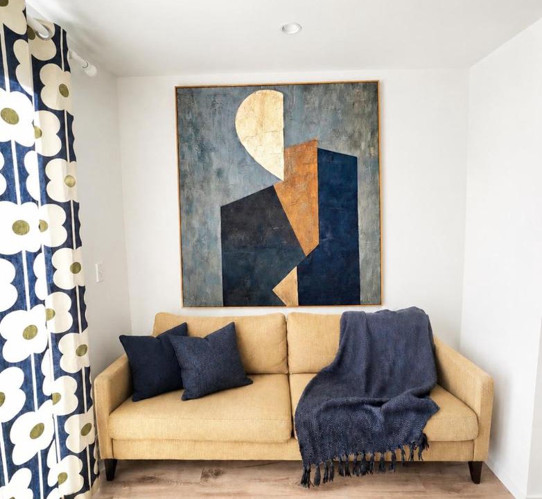 Photo of Livingroom in Edgeware