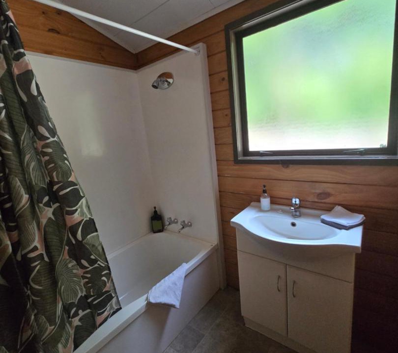 Photo of Bathroom in Karapiro