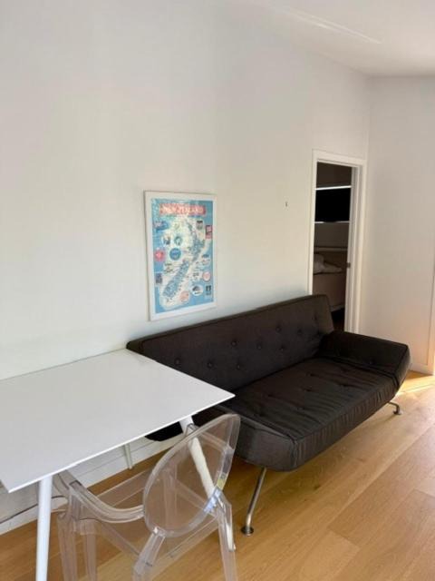 Photo of Livingroom in Russell