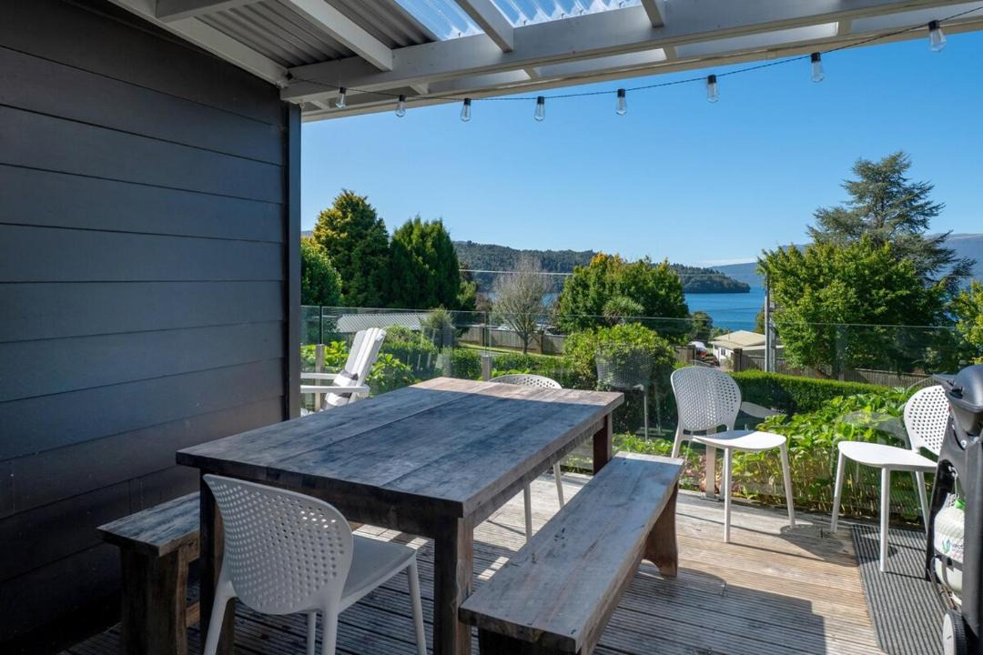 Photo of Patio Balcony in Lake Tarawera