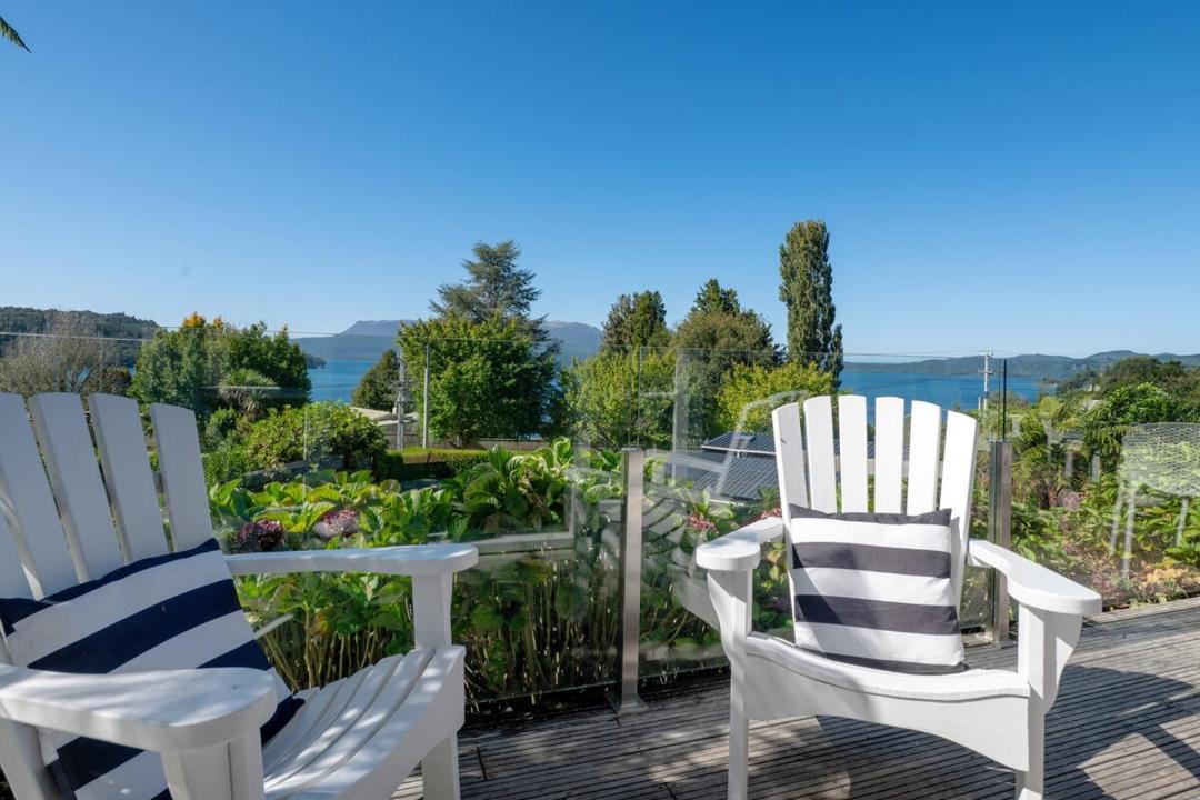 Photo of Patio Balcony in Lake Tarawera