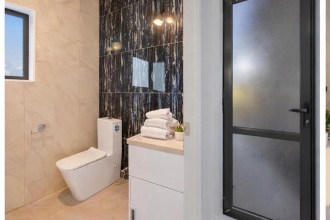Photo of Bathroom in Papatoetoe