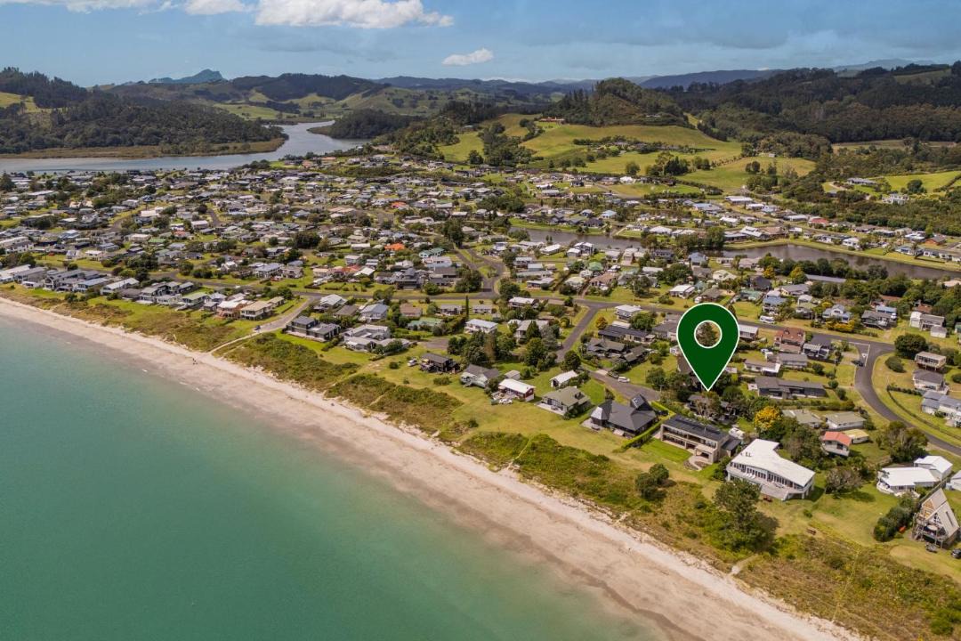 Photo of Others in Cooks Beach