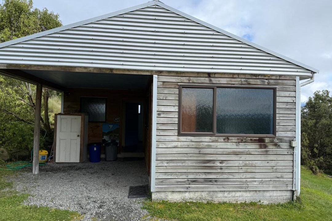 Photo of Others in Manapouri