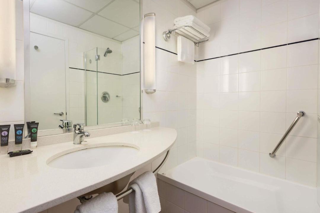 Photo of Bathroom in Greenlane - Ellerslie