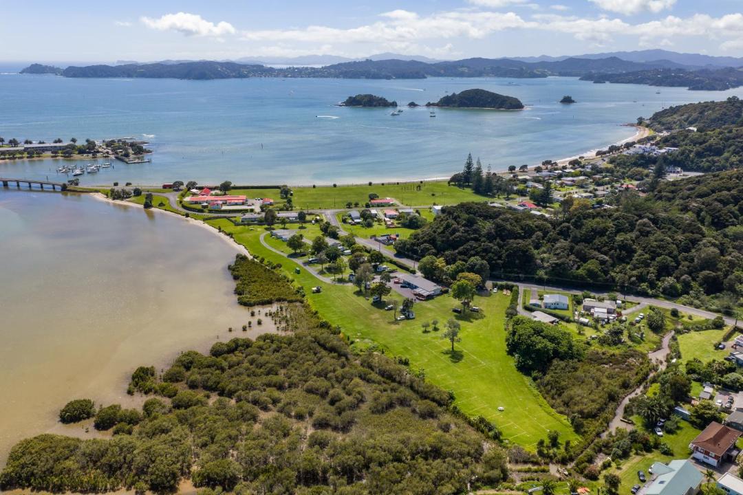 Photo of Others in Paihia