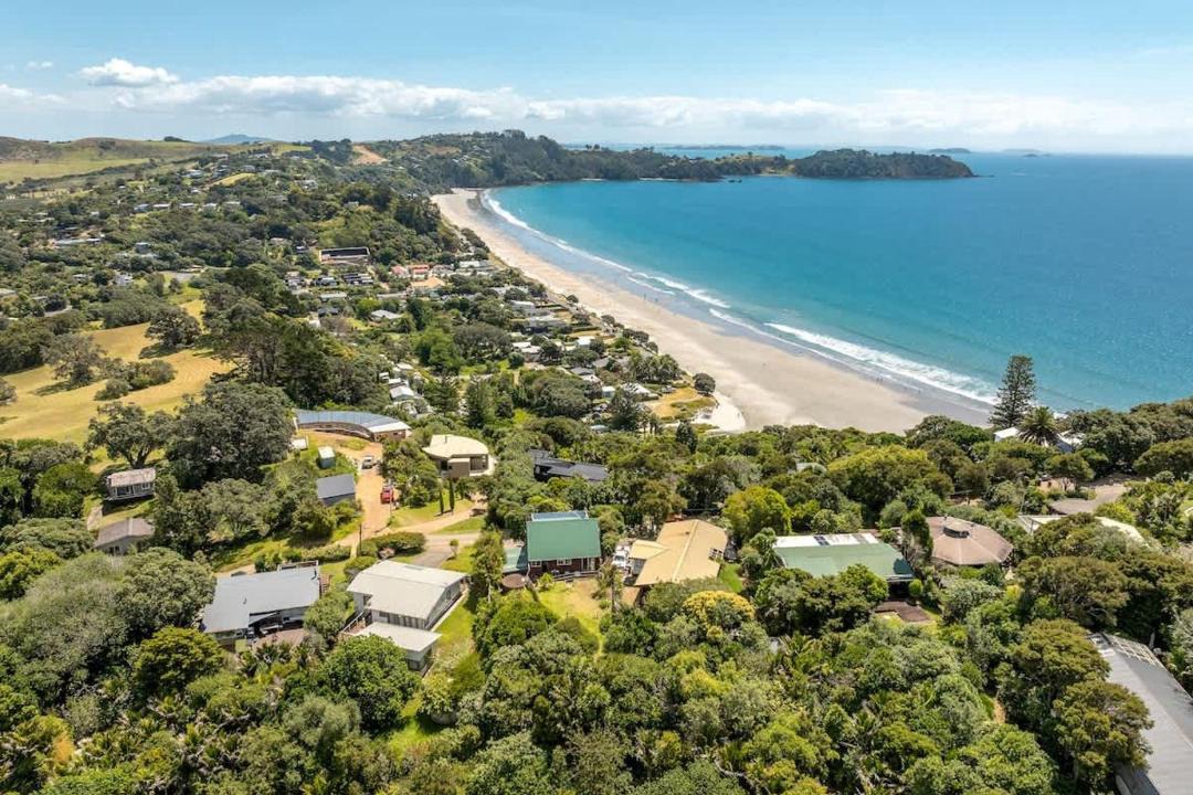 Photo of Others in Onetangi