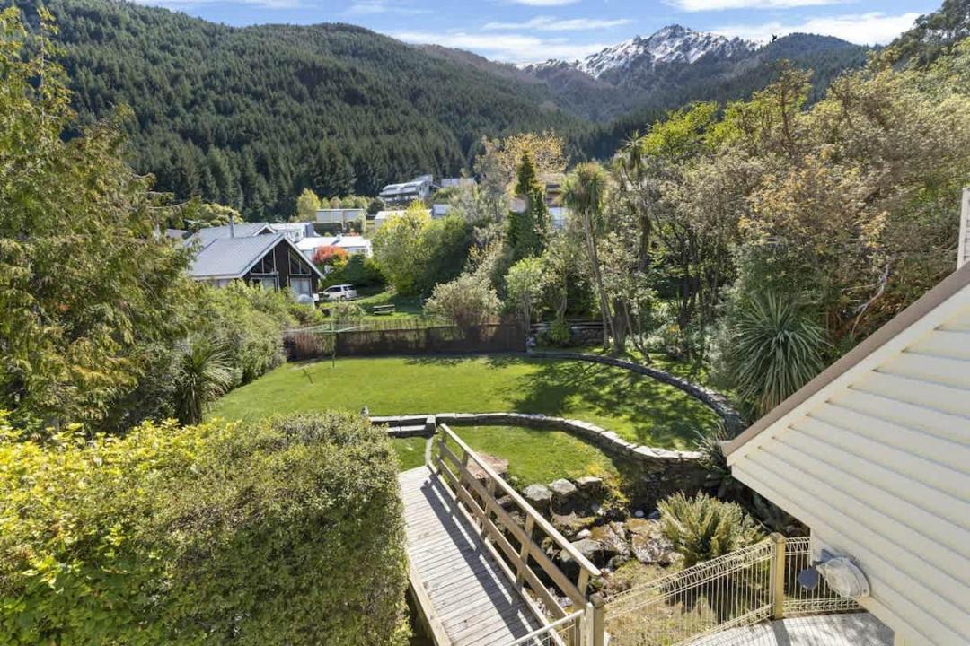 Photo of Others in Sunshine Bay