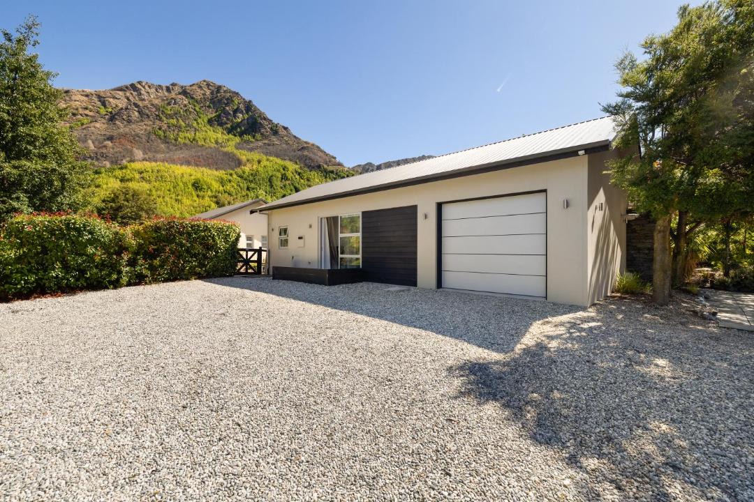 Photo of Others in Arrowtown