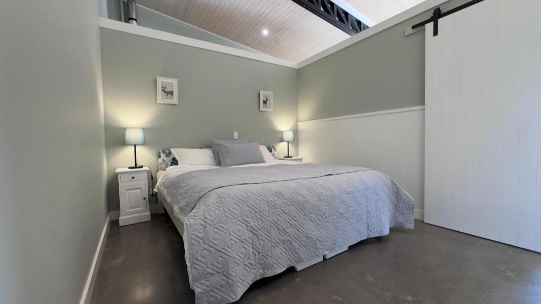 Photo of Bedroom in Acacia Bay