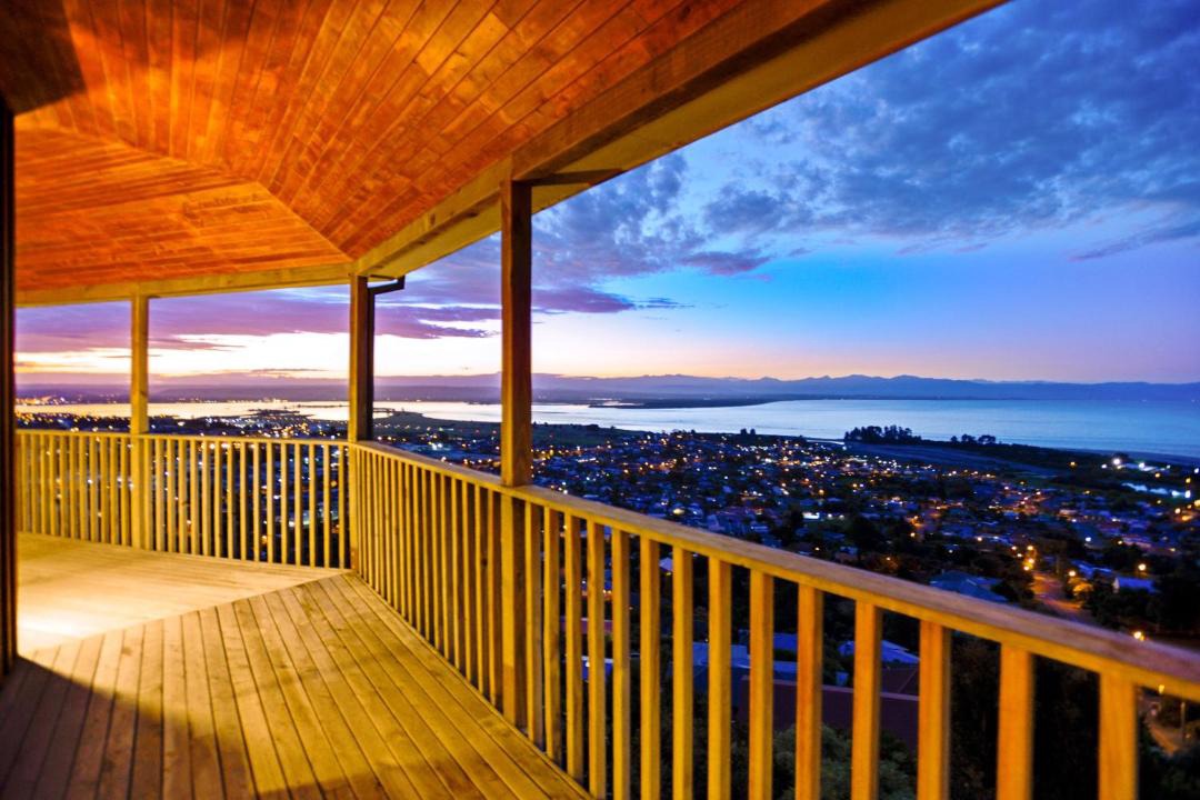 Photo of Patio Balcony in Tahunanui