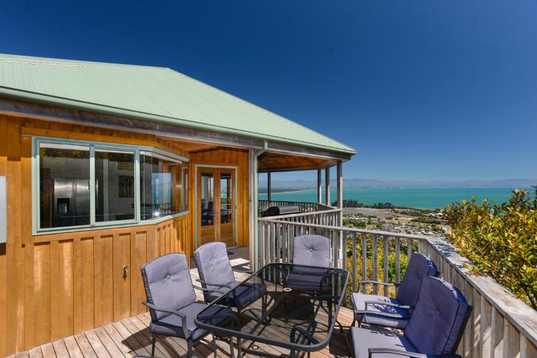 Photo of Patio Balcony in Tahunanui