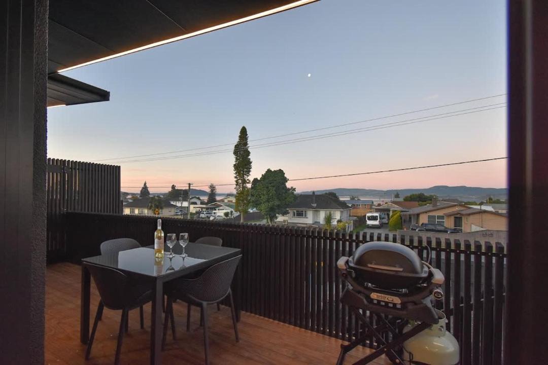 Photo of Patio Balcony in Kawaha Point
