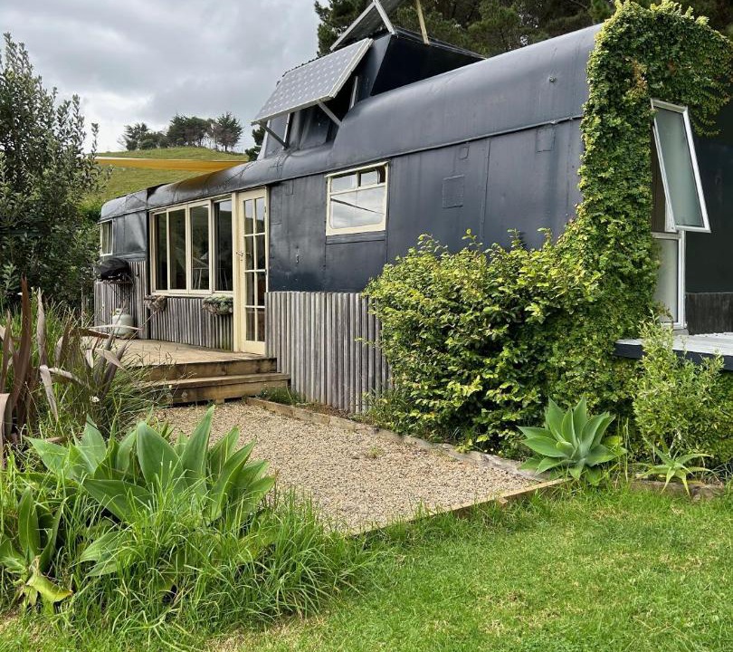 Photo of Others in Raglan