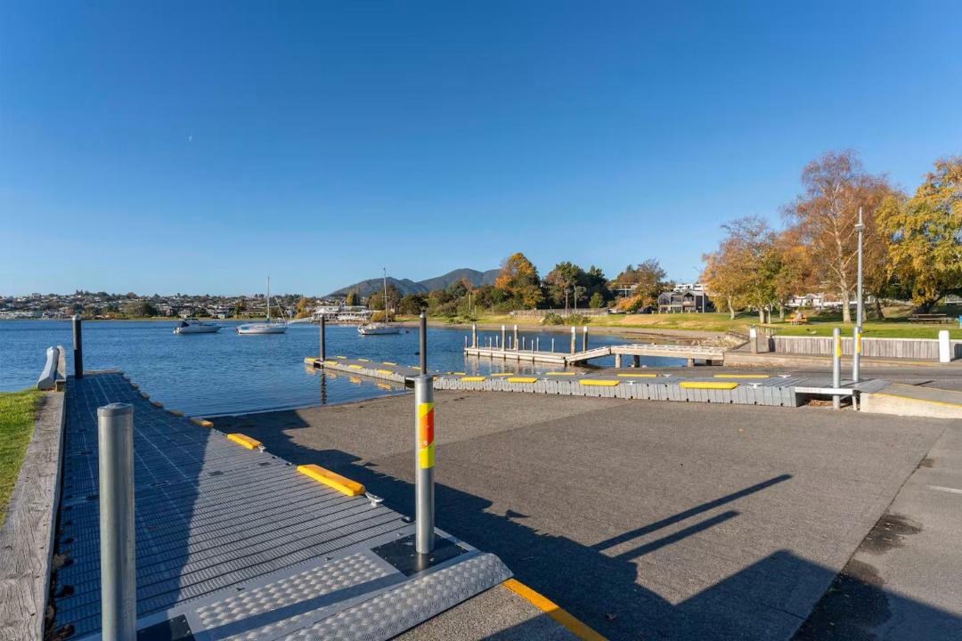 Photo of Others in Two Mile Bay