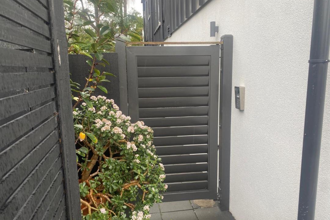 Photo of Others in Grey Lynn