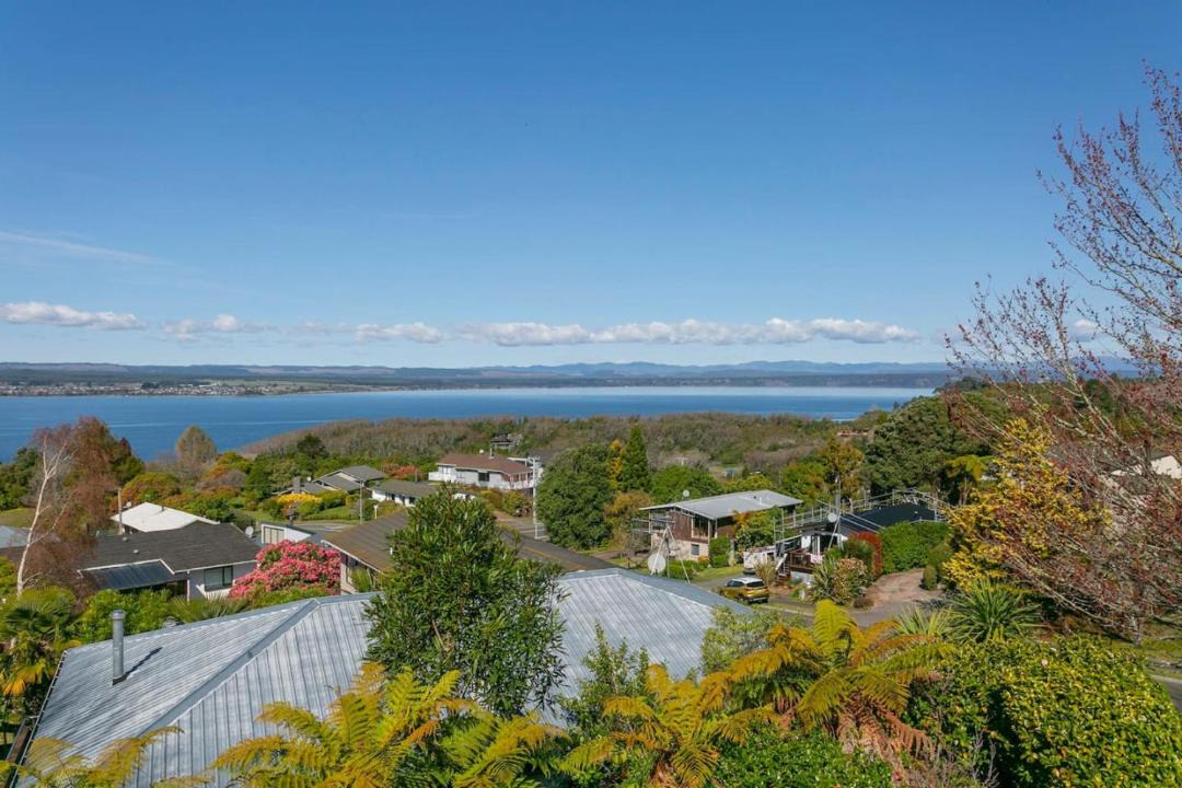 Photo of Others in Acacia Bay