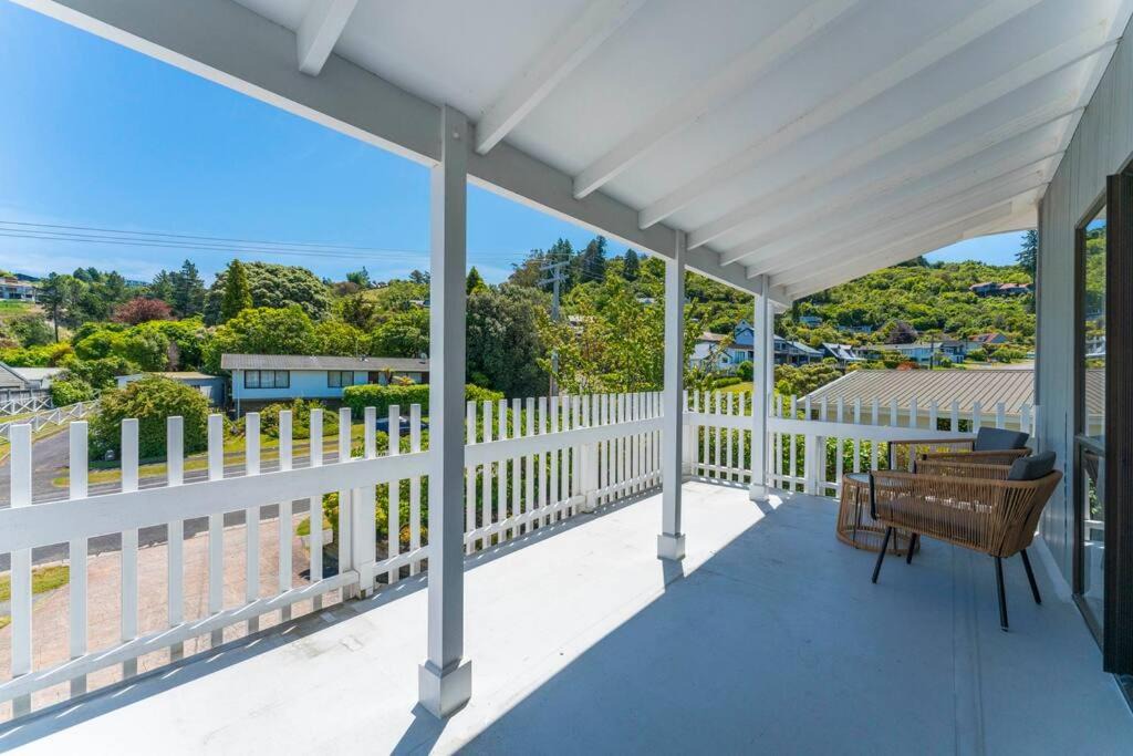 Photo of Patio Balcony in Acacia Bay