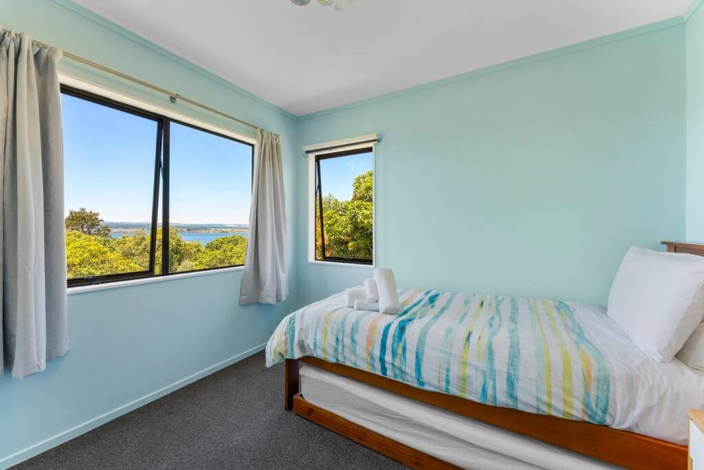 Photo of Bedroom in Acacia Bay