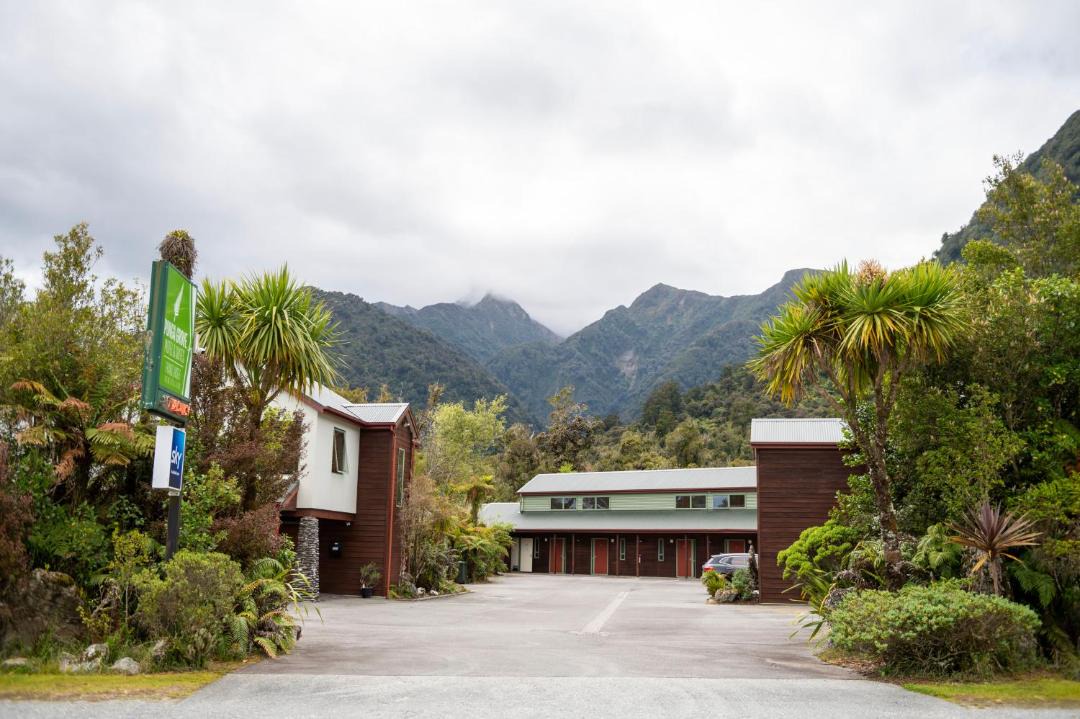 Photo of Others in Franz Josef Glacier