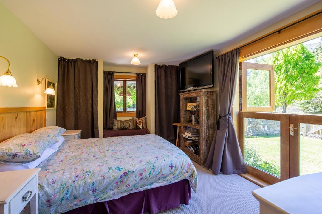 Photo of Others in Arrowtown