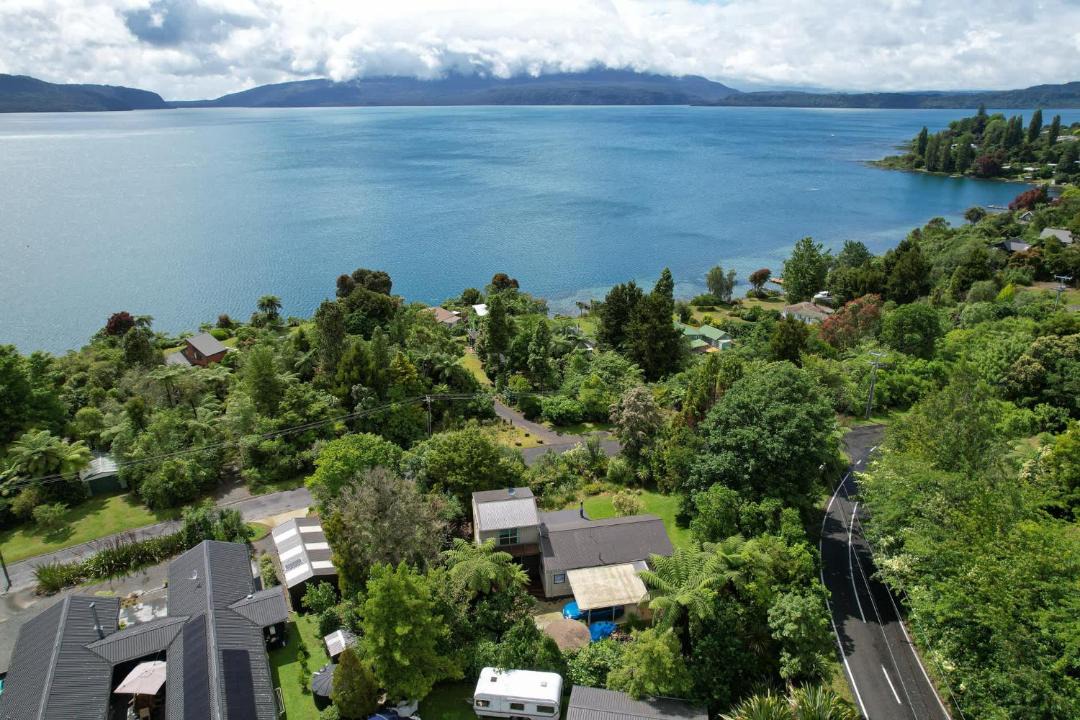 Photo of Others in Lake Tarawera