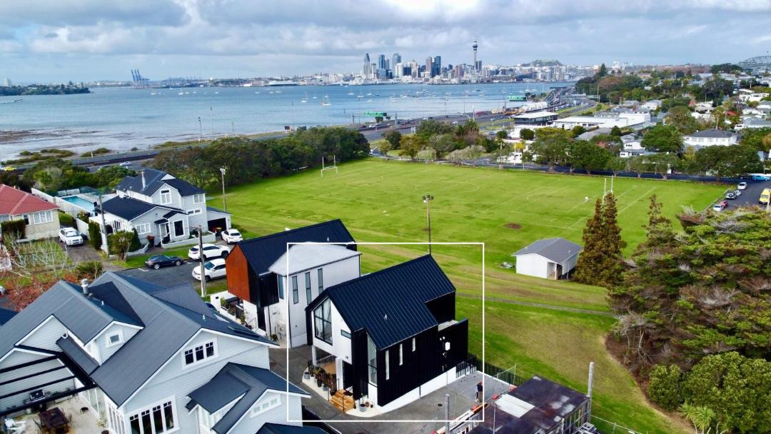 Photo of Others in Northcote