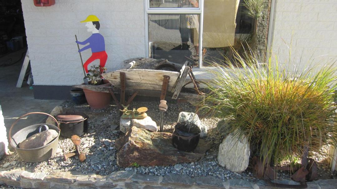 Photo of Others in Lowburn