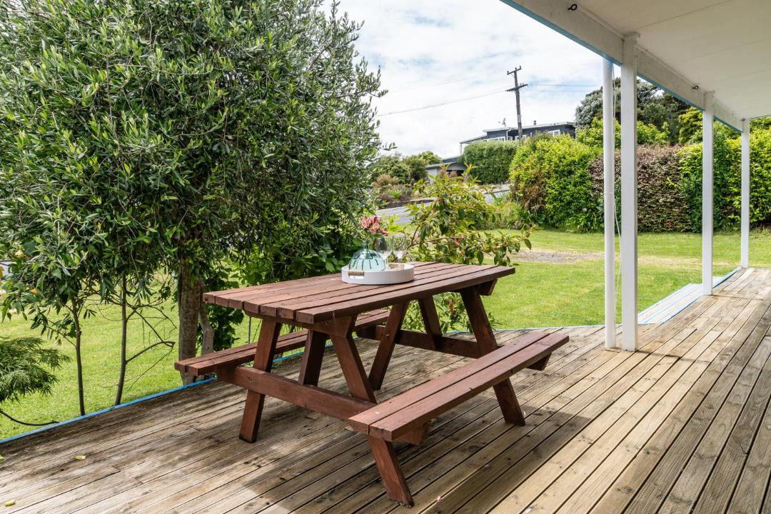 Photo of Others in Raglan