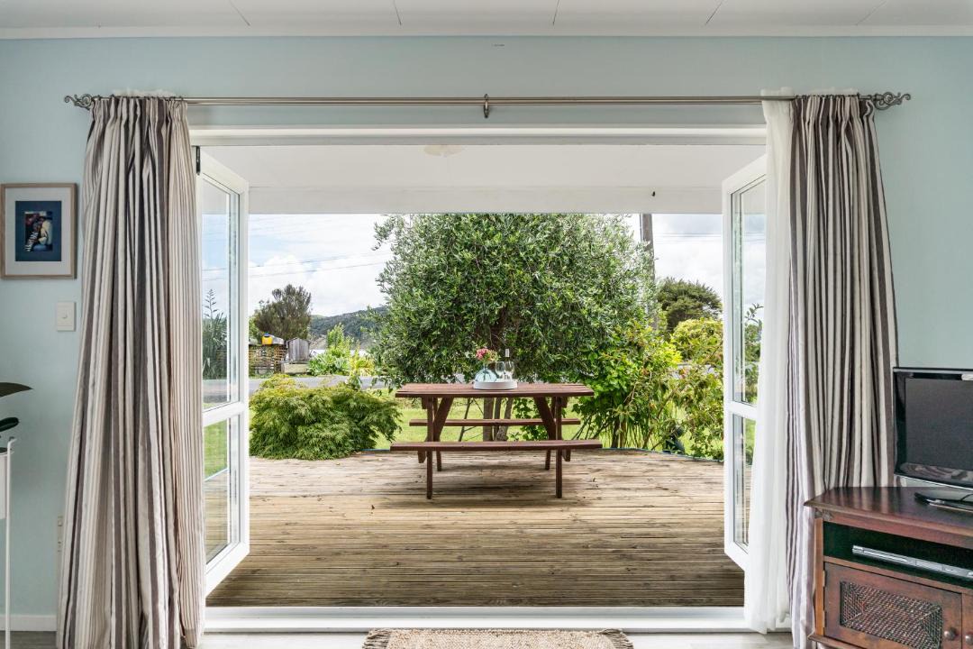 Photo of Others in Raglan