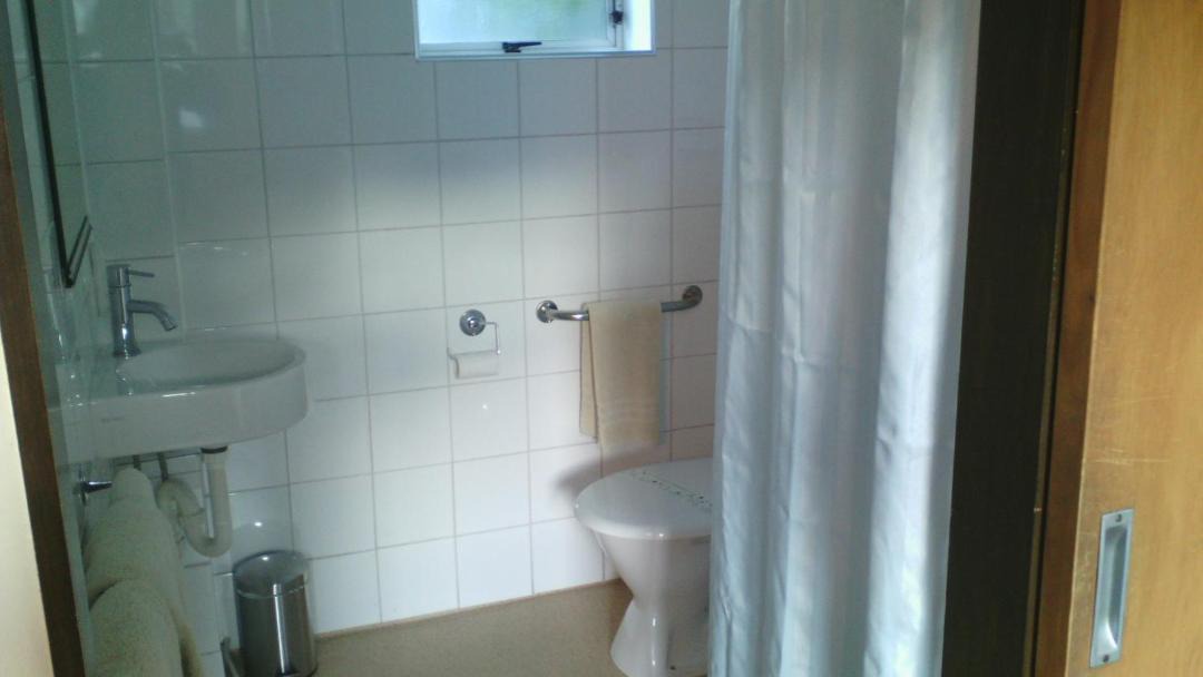 Photo of Bathroom in Kilbirnie