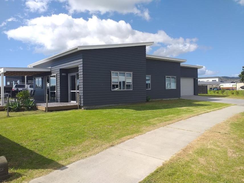 Photo of Buildings in Matarangi