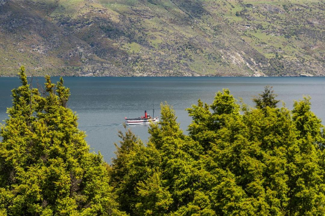 Photo of Others in Sunshine Bay
