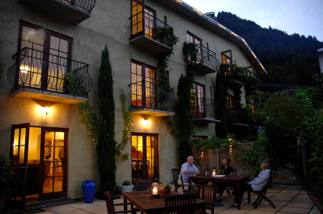 Photo of Others in Queenstown