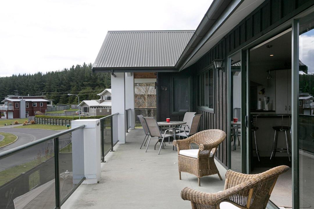 Photo of Patio Balcony in Motuoapa